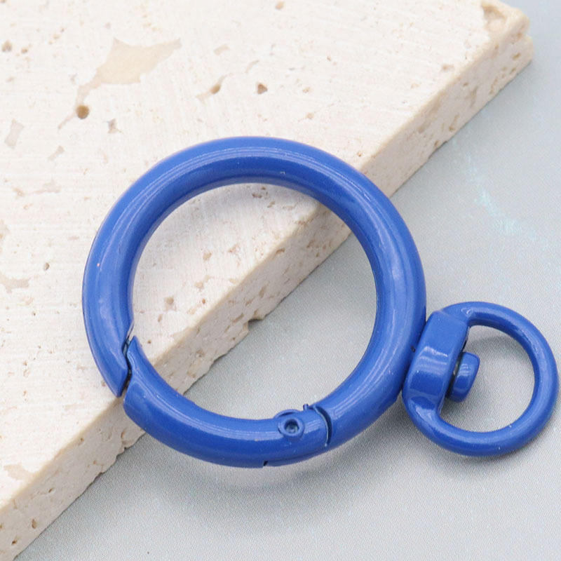 Spray Painted Color Alloy O-ring Spring Buckle Can Open the Round Mountain Buckle Hook Keychain Bag Clip Connector Fittings